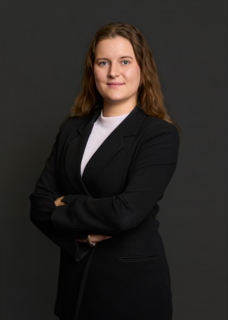 Claudia Hillman Profile Image